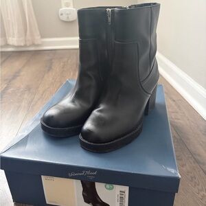 Universal Thread Black Heeled Boots